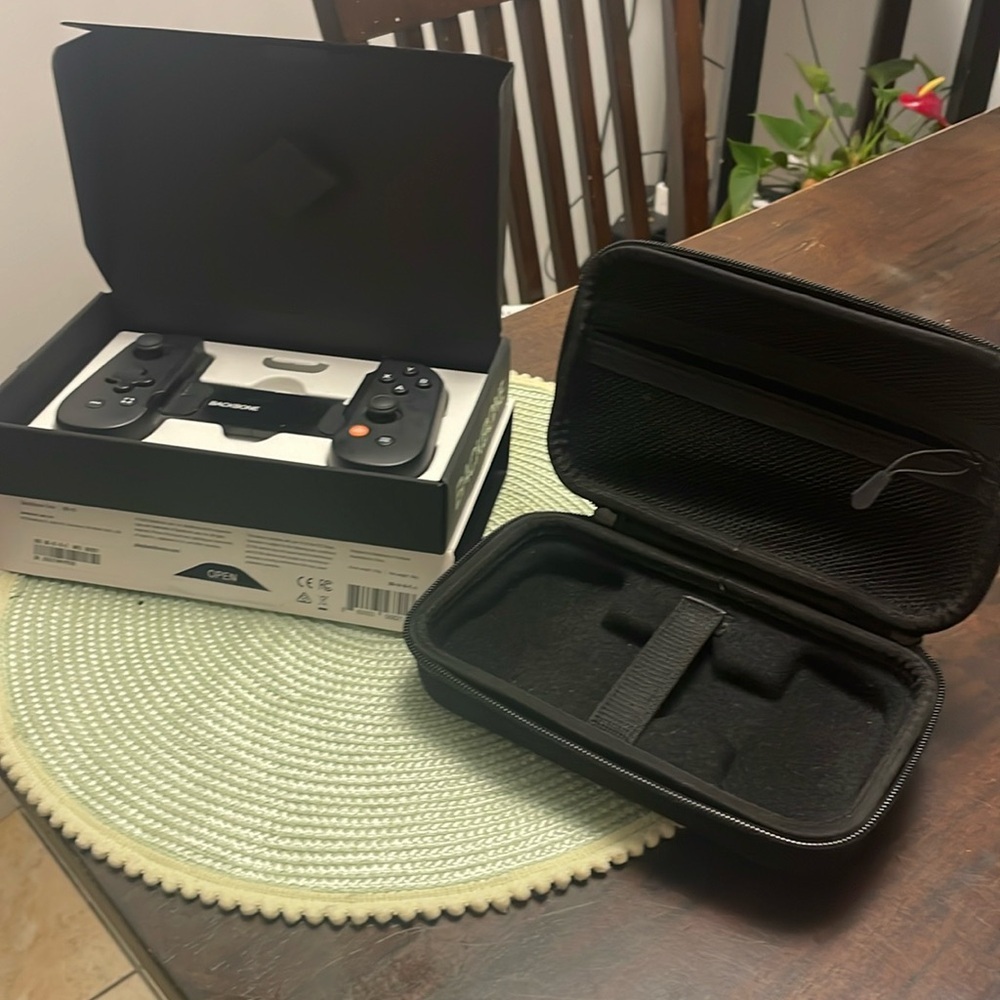 BackBone Gaming Controller